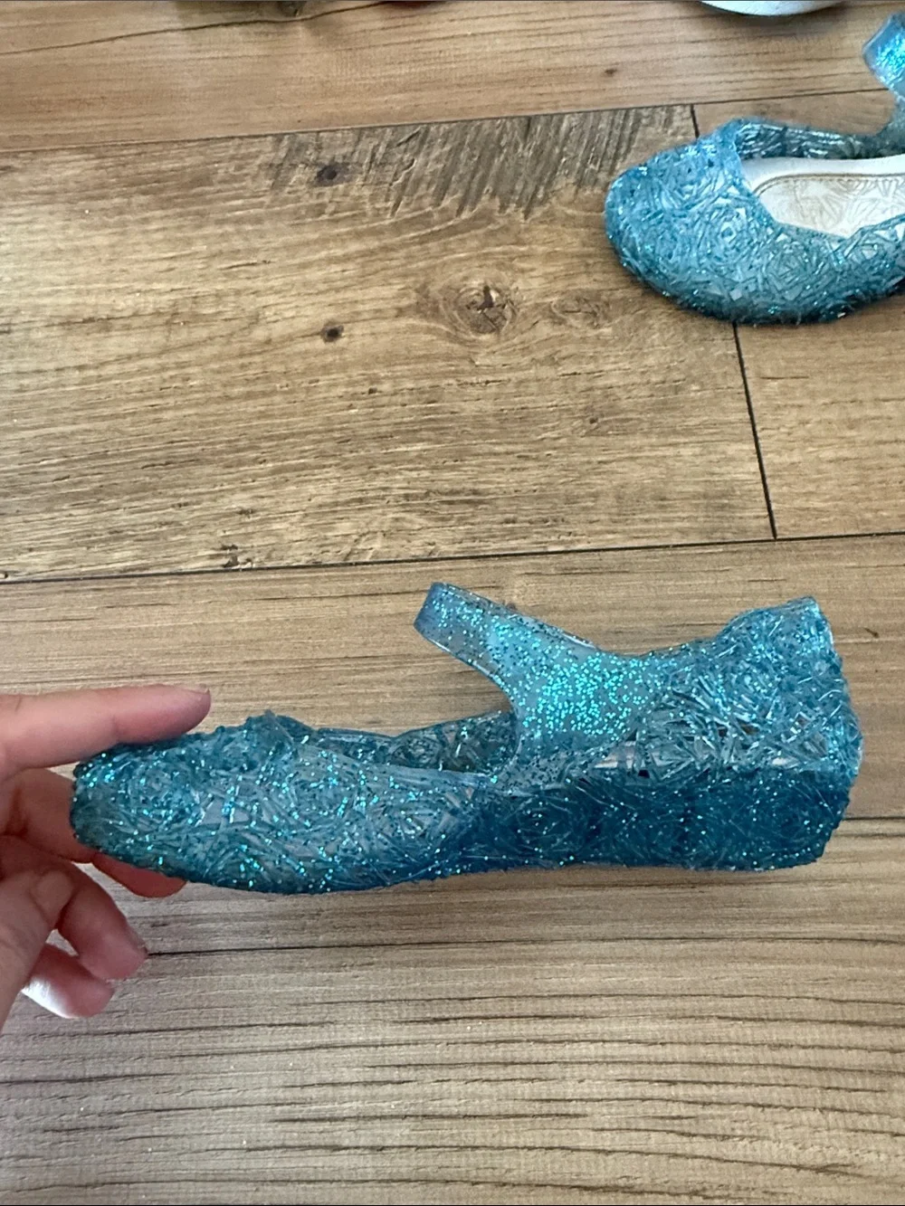 N/A shiny aqua